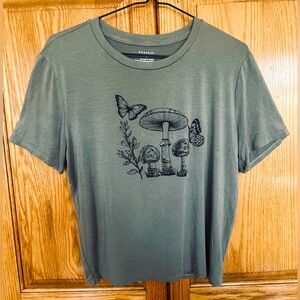 Girls Short Sleeve T-Shirt with Mushrooms and Butterflies. Junior size L